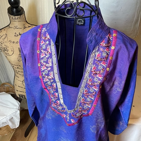 Vibrant Purple Embroidered Women's Tunic M - Picture 3 of 6